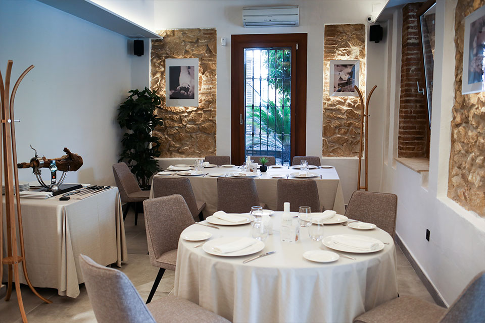 Cambio de look a nuestro querido restaurante Natxo Sellés.